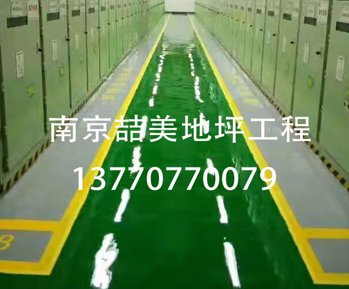 造成环氧地坪漆表面涂层发白干燥的原因